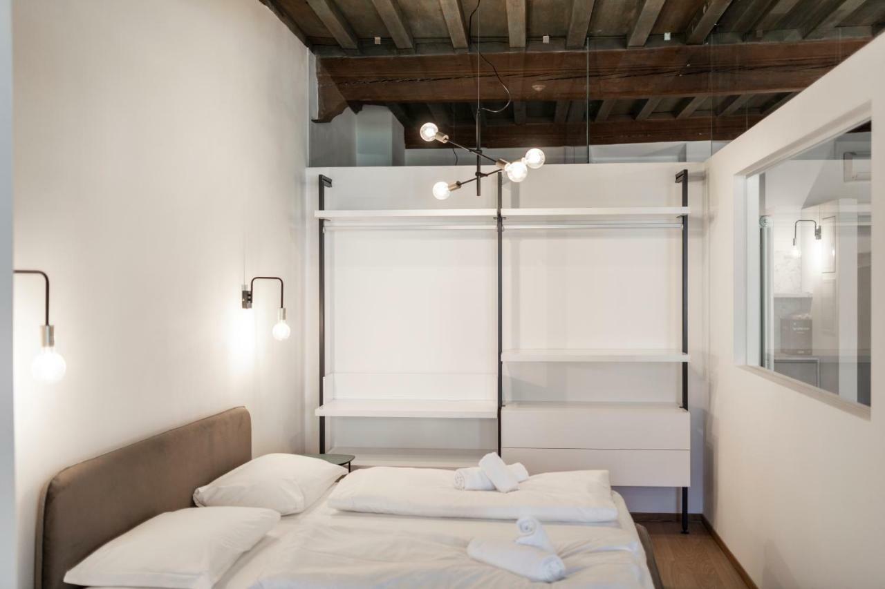 Apartment Cooper L Cooper