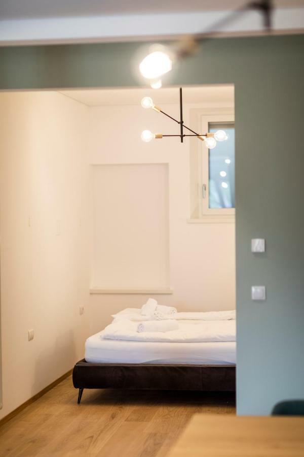 Cooper L Cooper Apartment Bozen